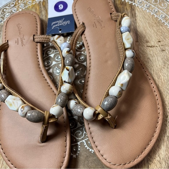 NWT New Decoratived Stoned Flip Flops - Picture 10 of 12